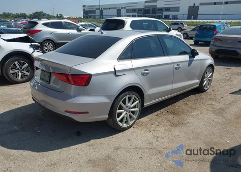 2016 Audi A3 1.8T Premium z USA, uszkodzony, nr VIN WAUA7GFFXG1019466